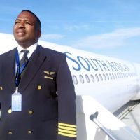 How Much Do Pilots Earn In South Africa?